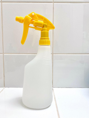 FLACON GRADUE 650ML + TETE DE PISTOLET JAUNE