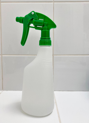 FLACON GRADUE 650ML + TETE DE PISTOLET VERTE